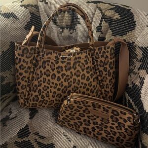 BRAND NEW WITHOUT TAGS NEWBELLA BAG